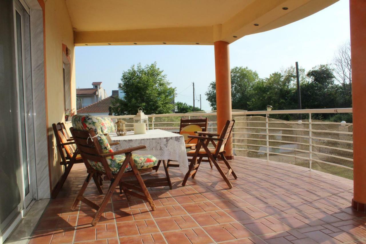 Maria'S Guesthouse Keramoti  Bagian luar foto
