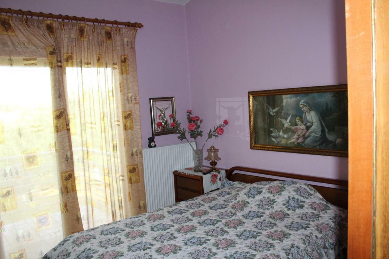 Maria'S Guesthouse Keramoti  Bagian luar foto