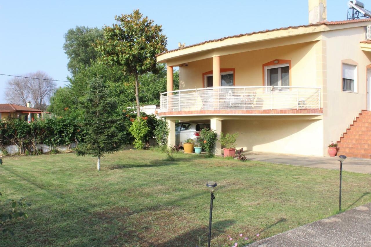 Maria'S Guesthouse Keramoti  Bagian luar foto