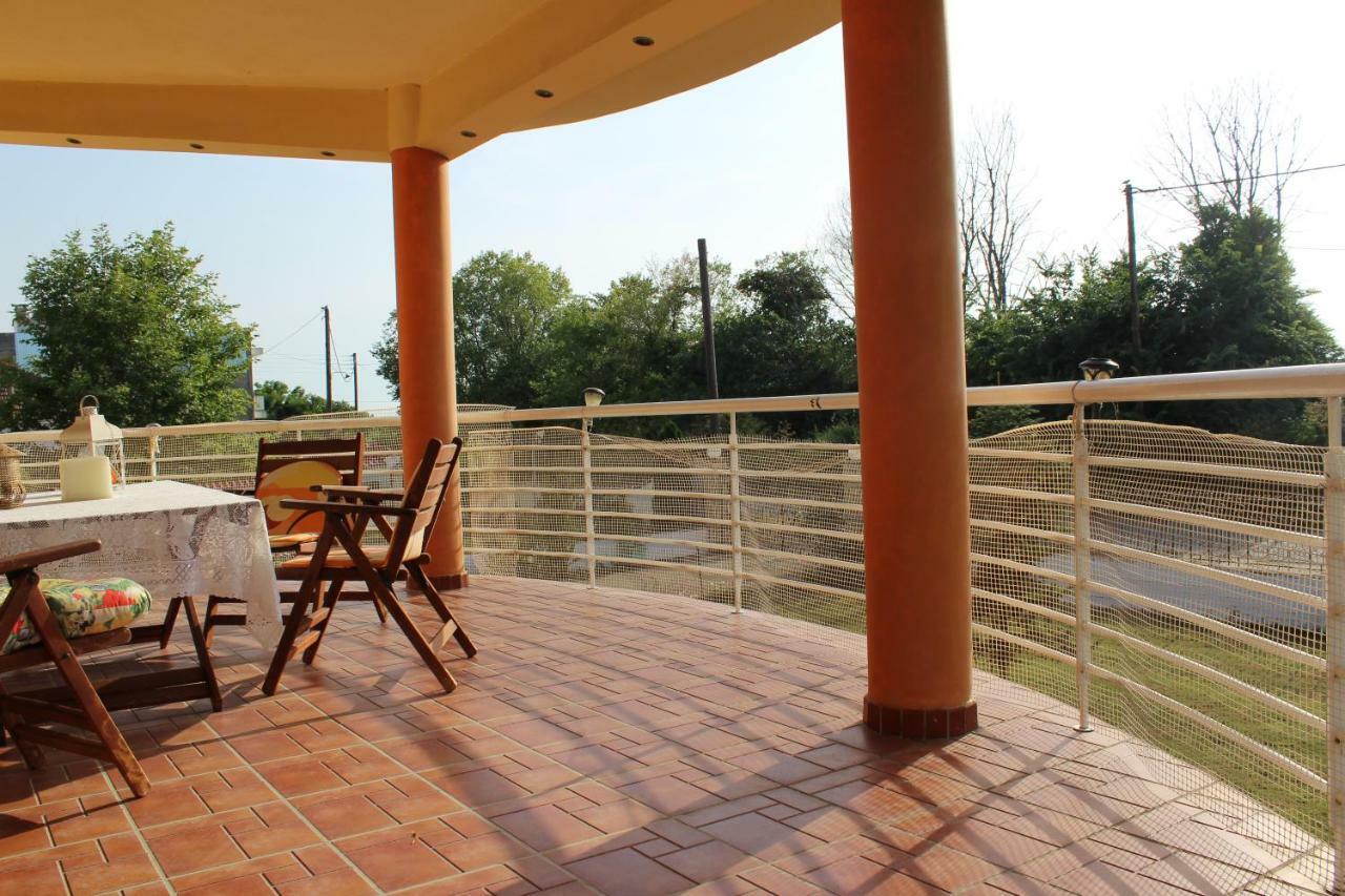 Maria'S Guesthouse Keramoti  Bagian luar foto